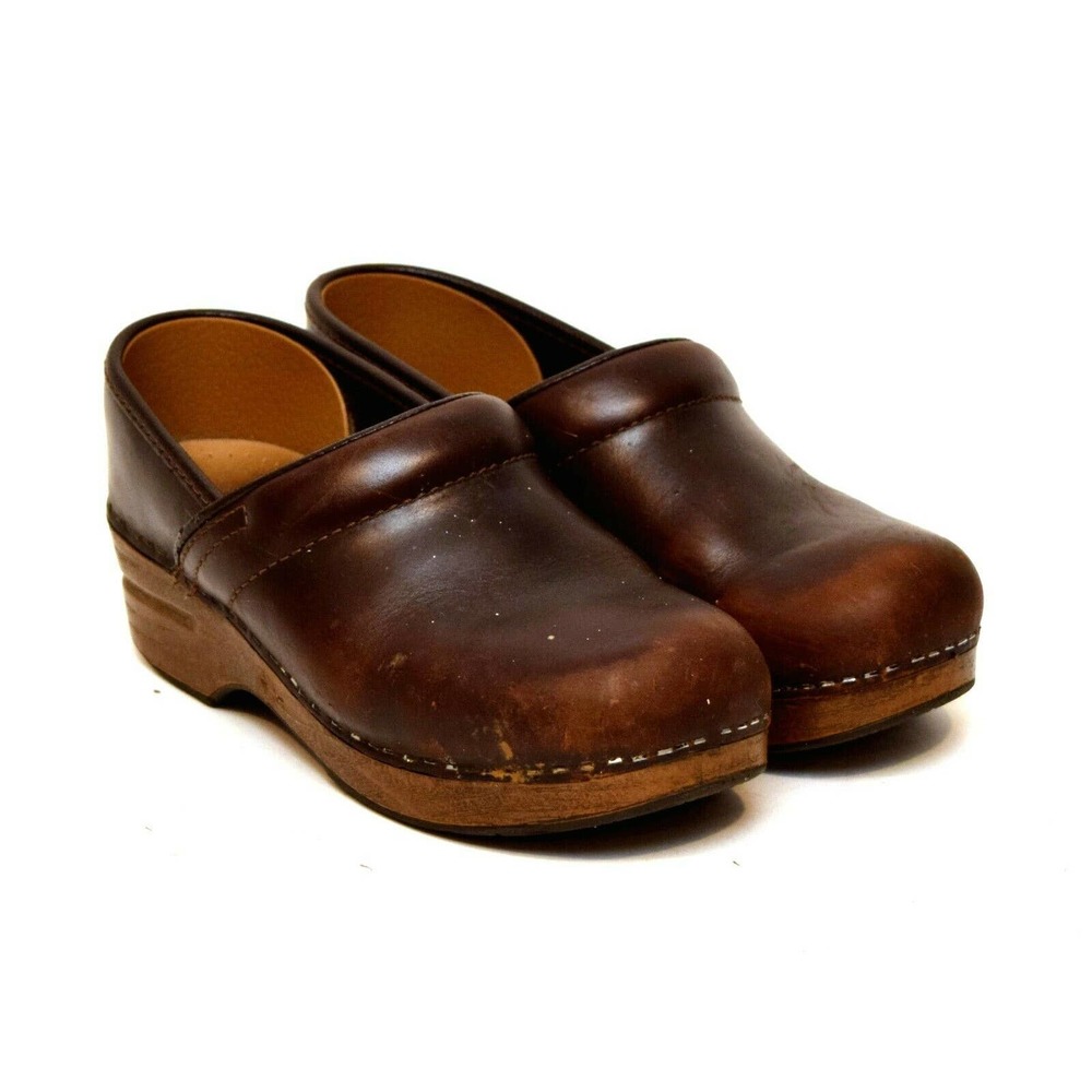 Dansko Nursing Shoes Clogs Sz 37 US 6.5 - 7 Brown